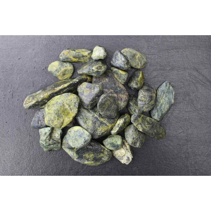 Камень натуральный "Змеевик" 70-150мм для оформления аквариумов и террариум